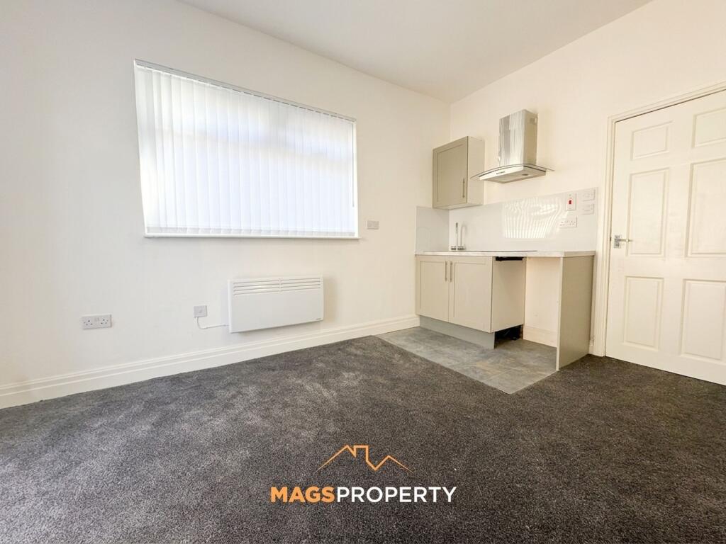 Apartment in Liverpool - View 3