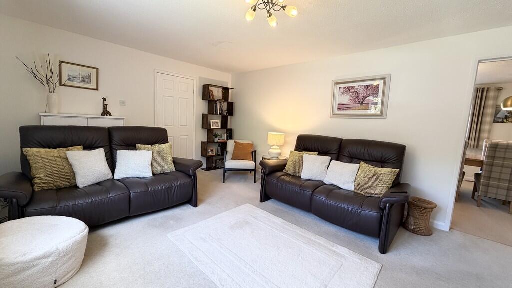 House in Brackley, West Northamptonshire - View 6