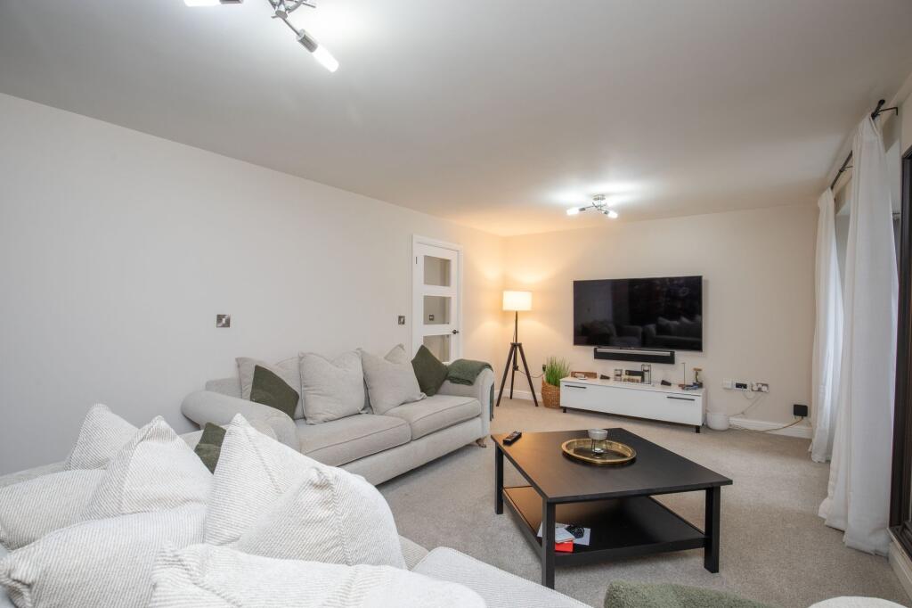 House in Porthcawl - View 5