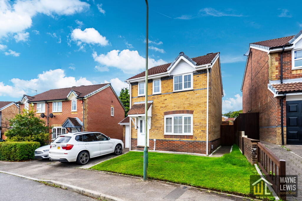 Main image of property: Meadow Way, Caerphilly, CF83 1TF