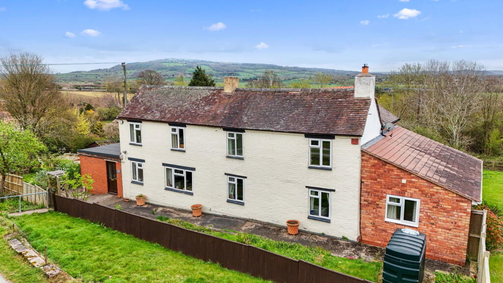 Main image of property: Hillend, Twyning, Tewkesbury, Gloucestershire, GL20