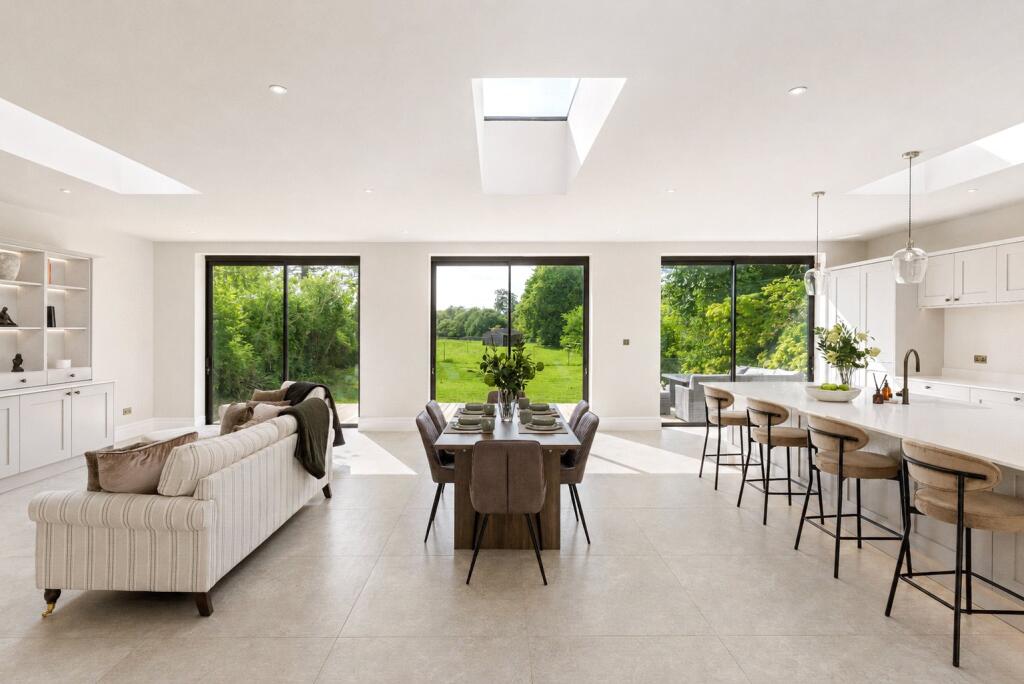 House in Kingston upon Thames - View 2