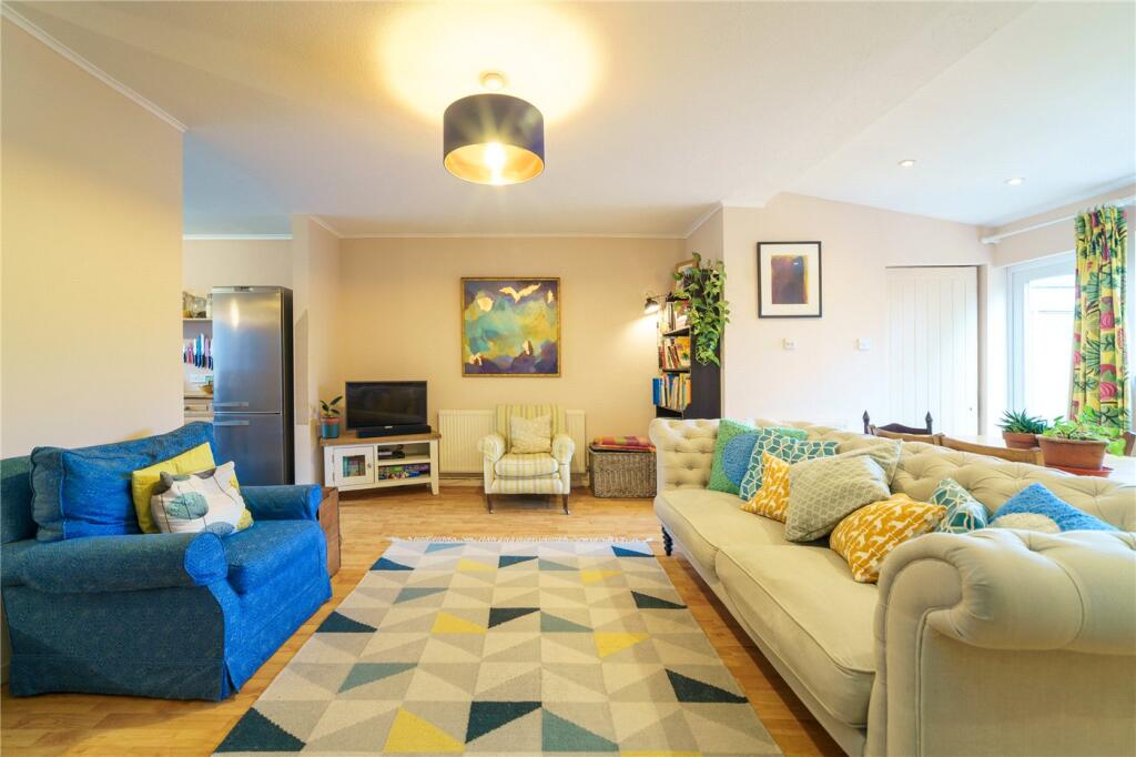 Main image of property: Arnal Crescent, London, SW18