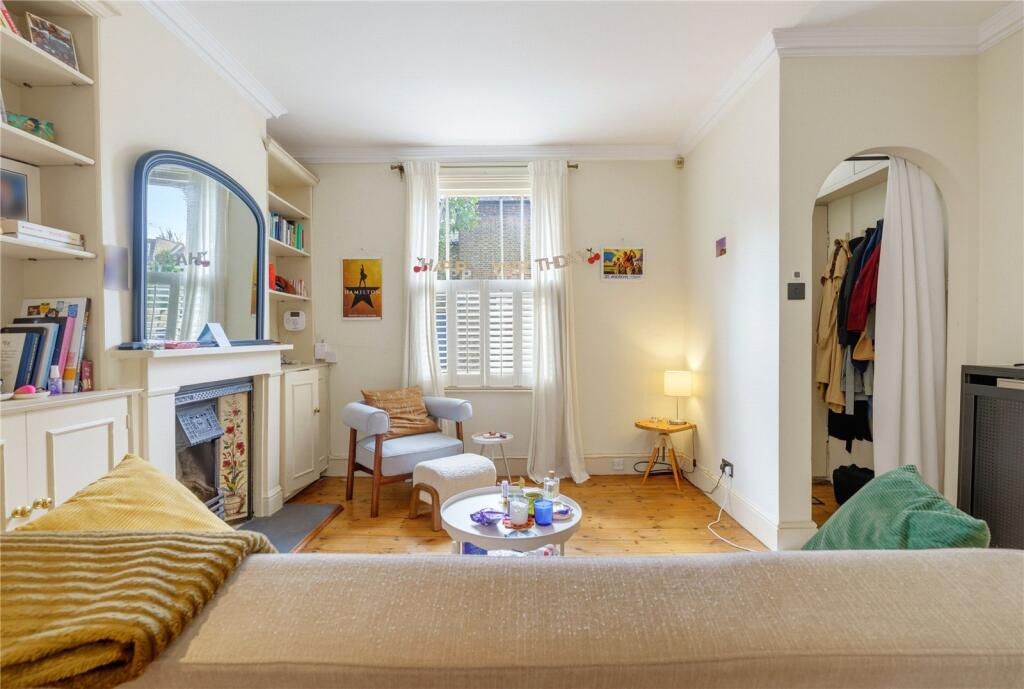 House in London - View 3