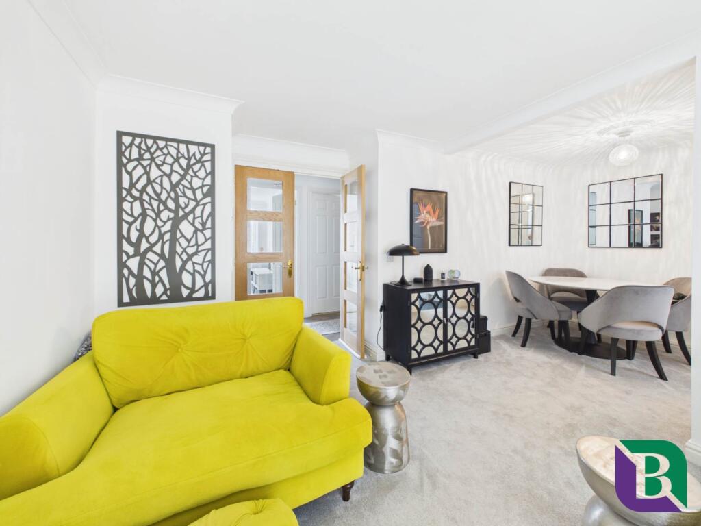 Apartment in Woburn, Central Bedfordshire - View 6