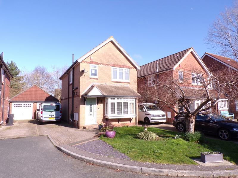 Main image of property: Chesilbourne Grove, Bournemouth