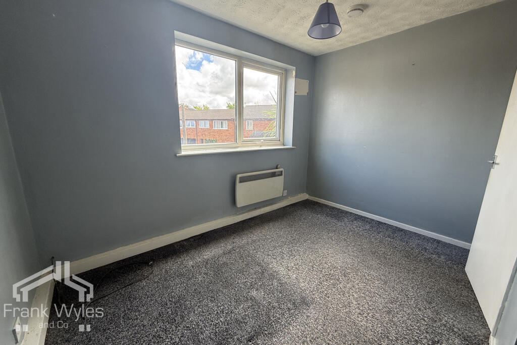Cottam Close, Lytham St. Annes, Lancashire photo 4