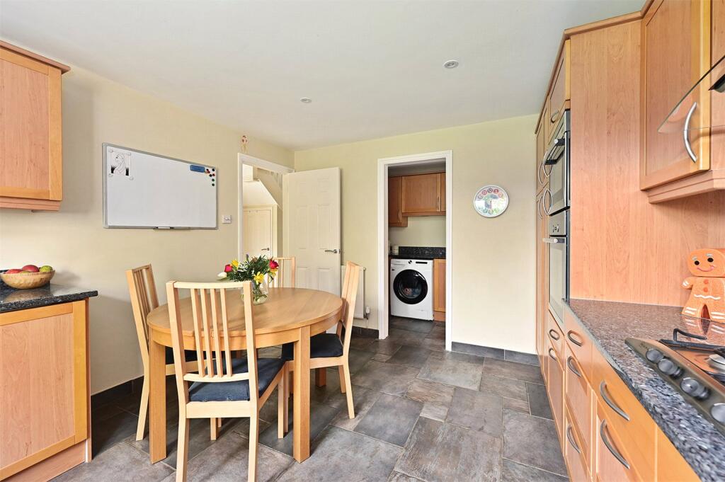 House in Guildford, Shawfield, Ash - More
