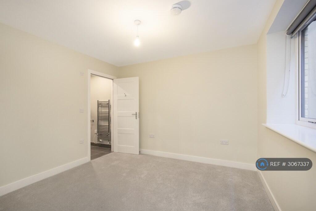Apartment in London, Hendon - View 2