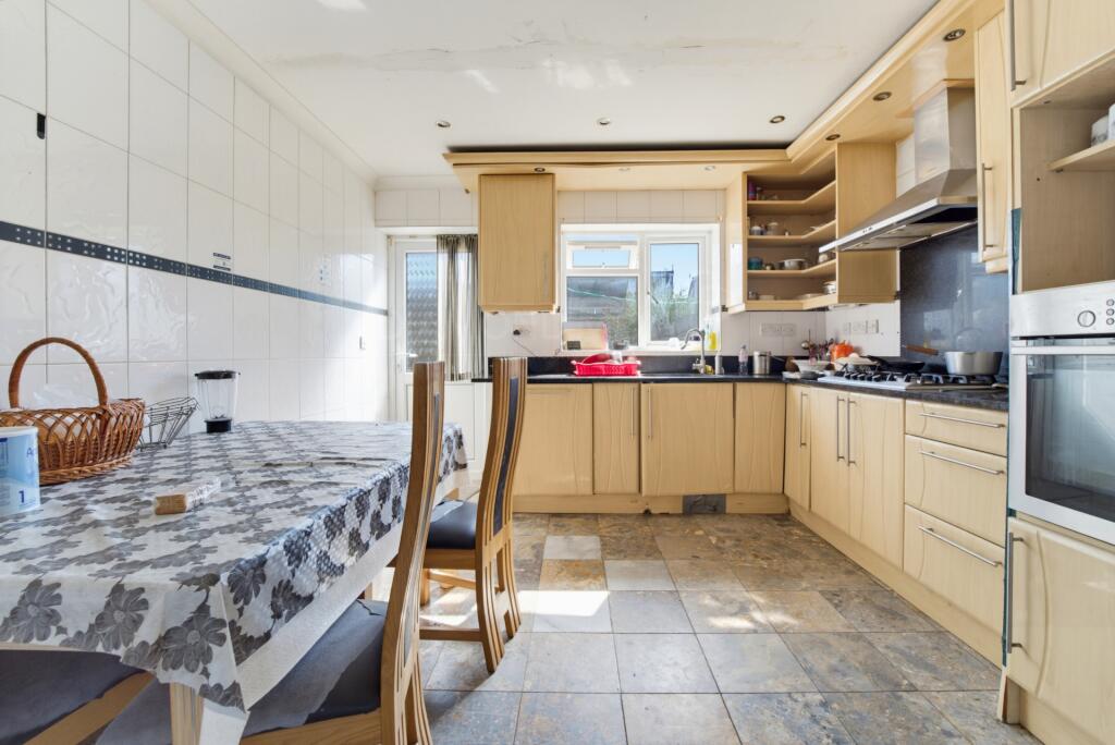 House in Twickenham - View 5
