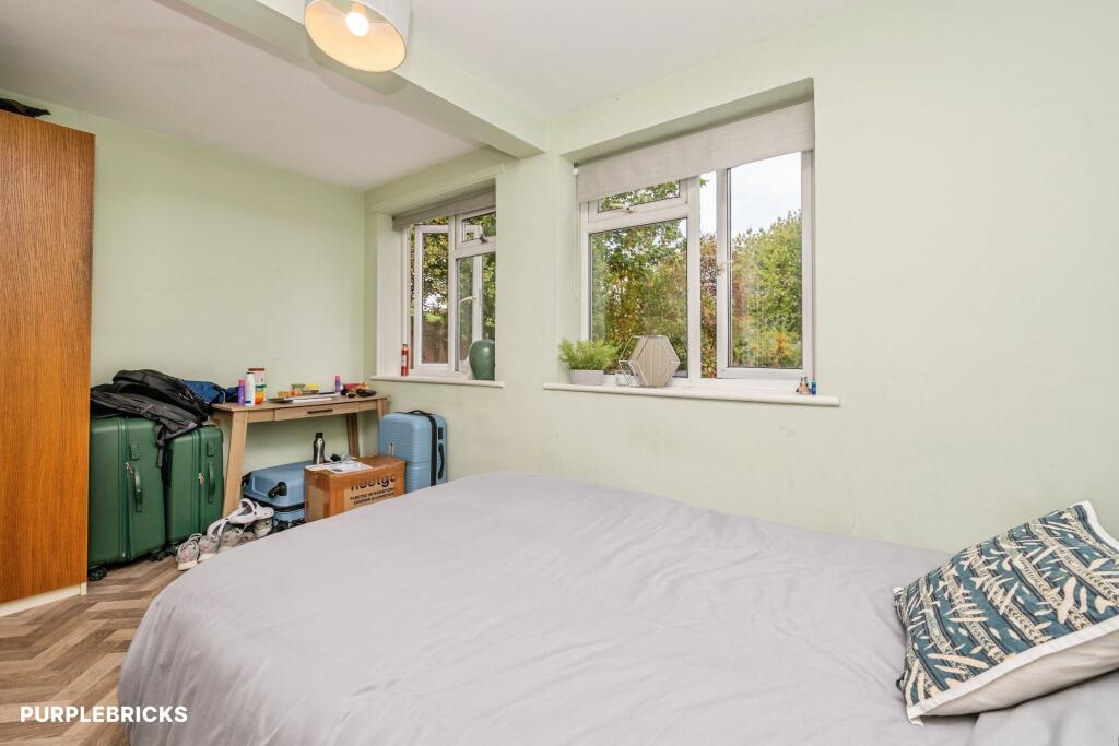 Apartment in Warwick, Royal Leamington Spa - View 3