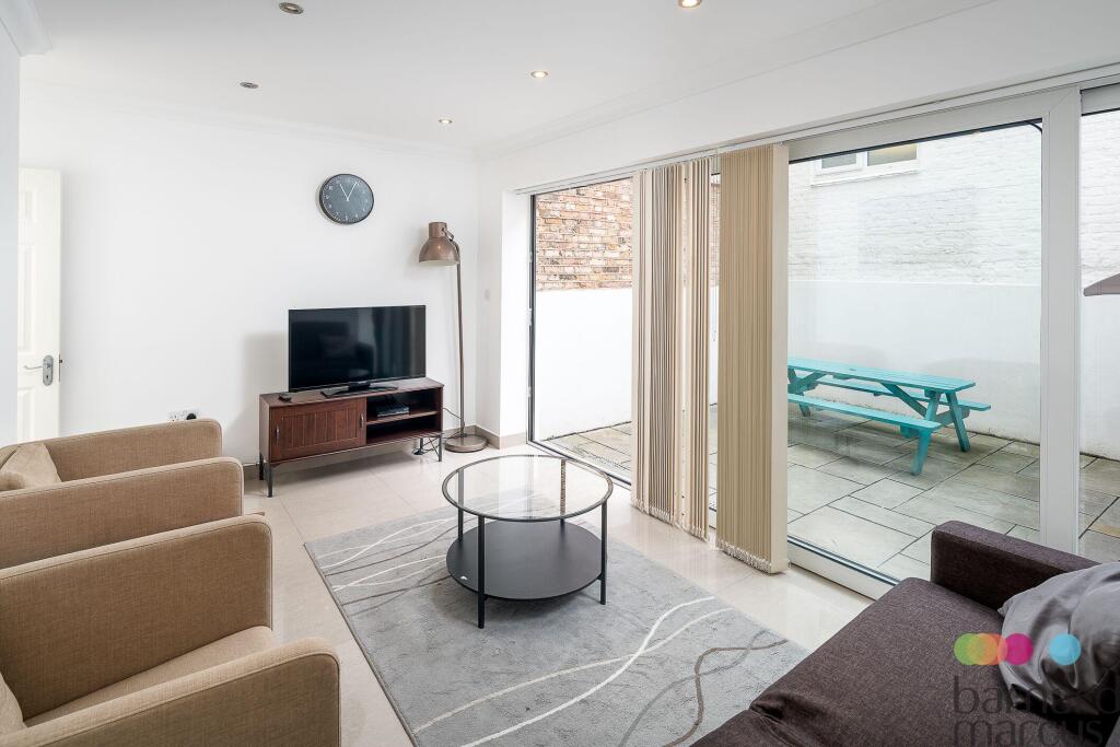Apartment in London - View 5