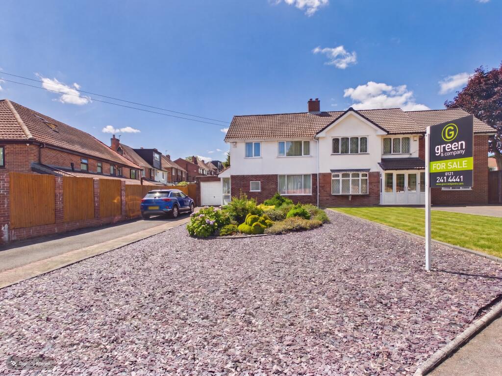Whitecrest, Great Barr, Birmingham, B43 photo 2