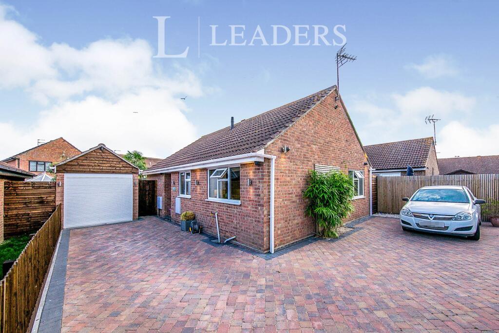 Main image of property: Stanmore Close, Clacton-on-Sea, CO16