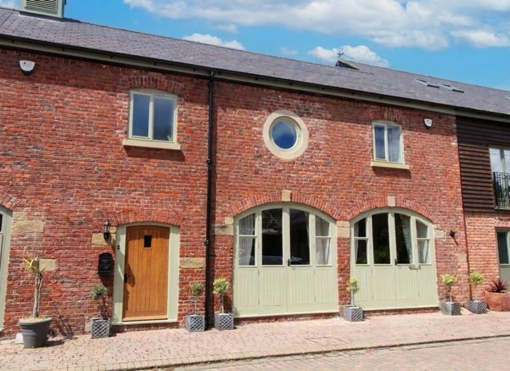 Main image of property: Bryn Stables, Flint Mountain, CH6