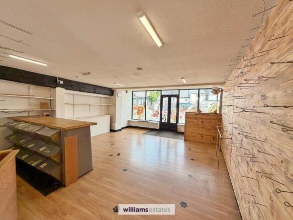 Jus 4 Paws Front Shop Floor