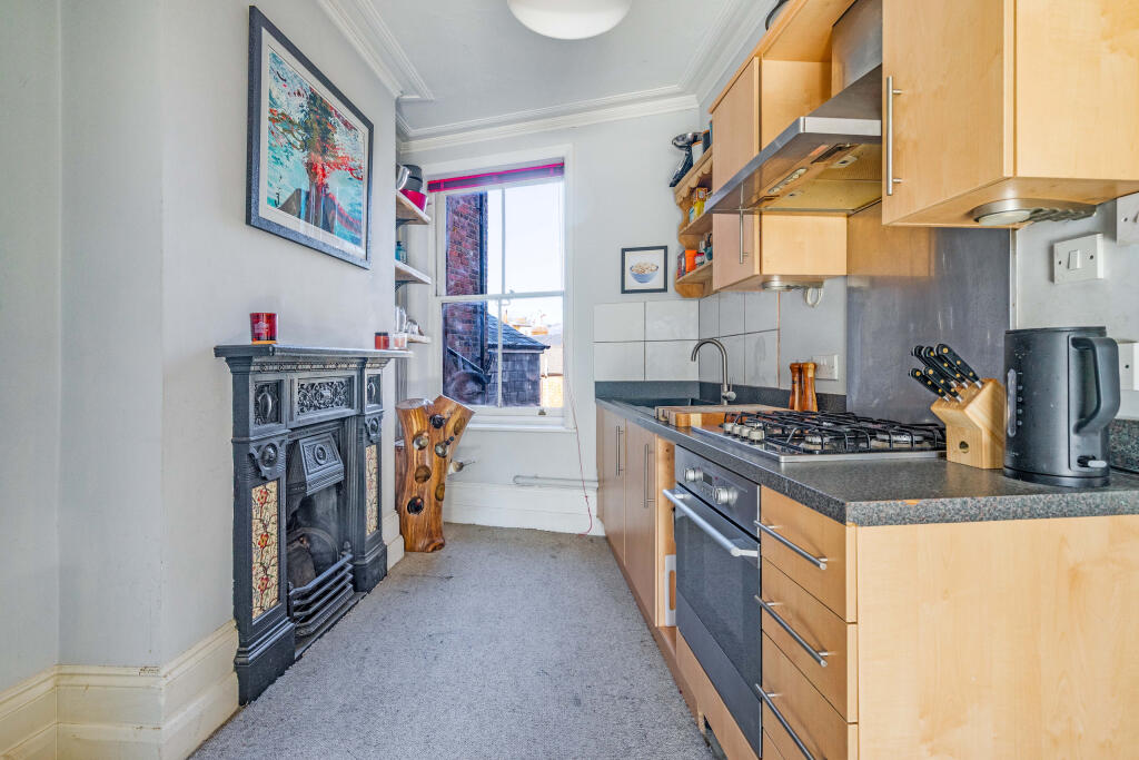 Apartment in Tonbridge - View 3