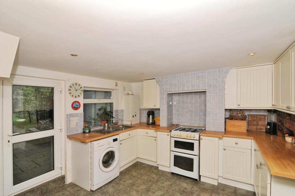 House in Tonbridge - More