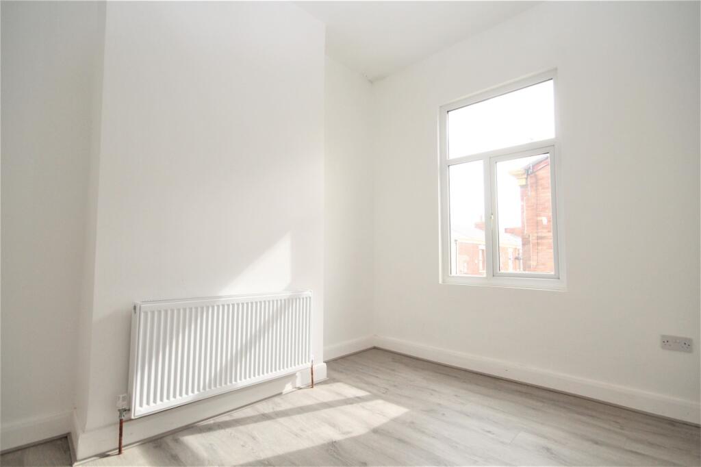 Apartment in Preston - View 2