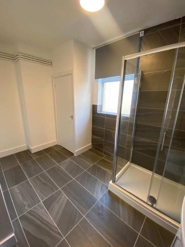 Apartment in Nottingham, Carrington - View 5