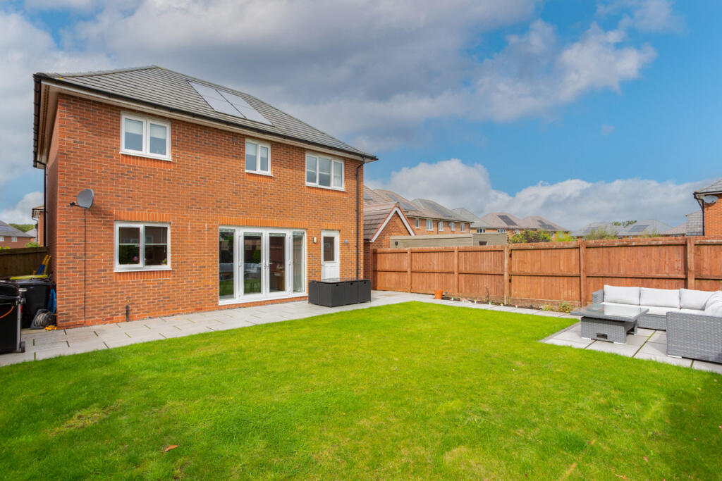House in Preston - View 4