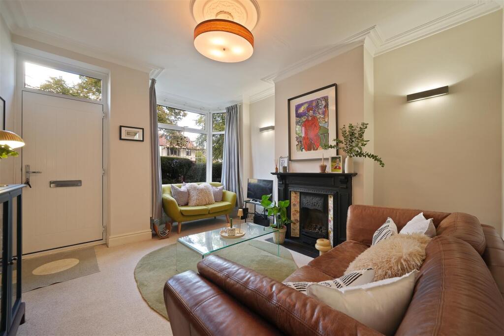 Main image of property: Manchester Road, Crosspool
