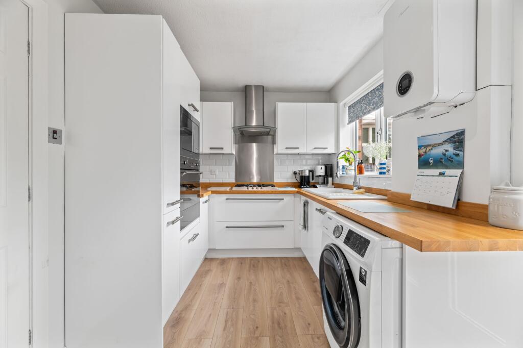 Saltworks Close, Frodsham, WA6 – další