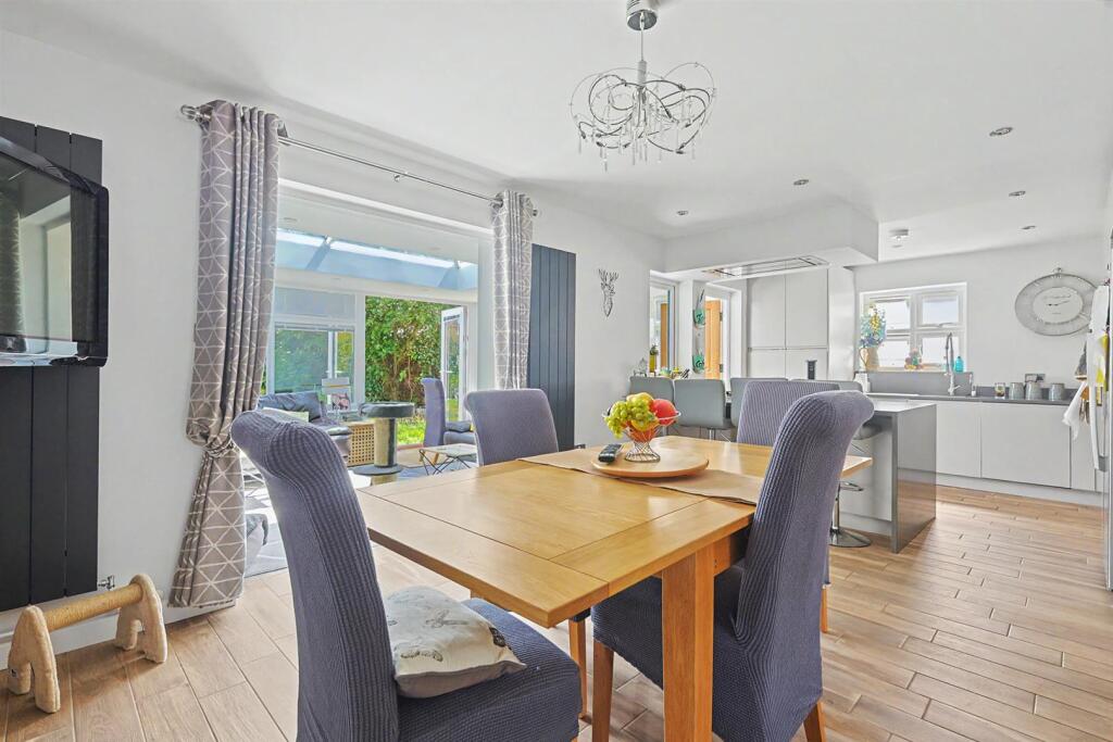 House in Southend-on-Sea - View 5