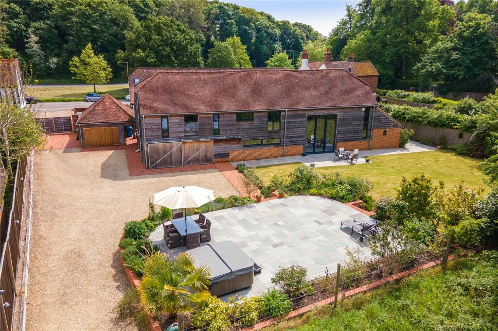 Main image of property: Bath Road, Knowl Hill, RG10