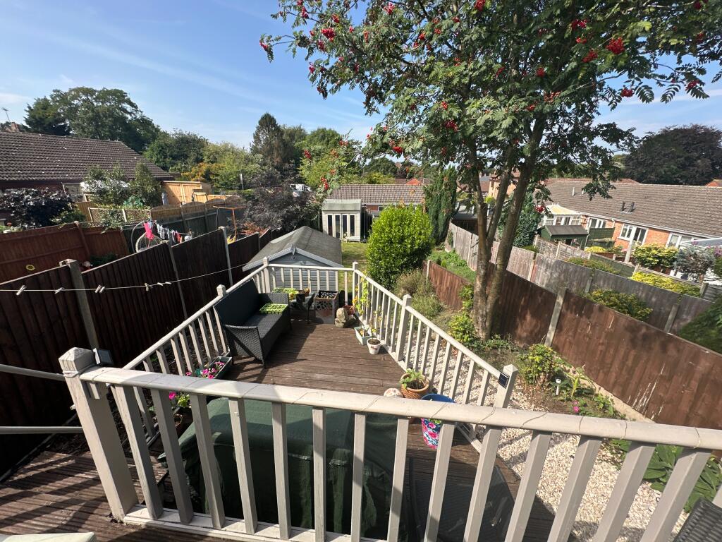 Stanton Road, Stapenhill, Burton-on-Trent, DE15 photo 2
