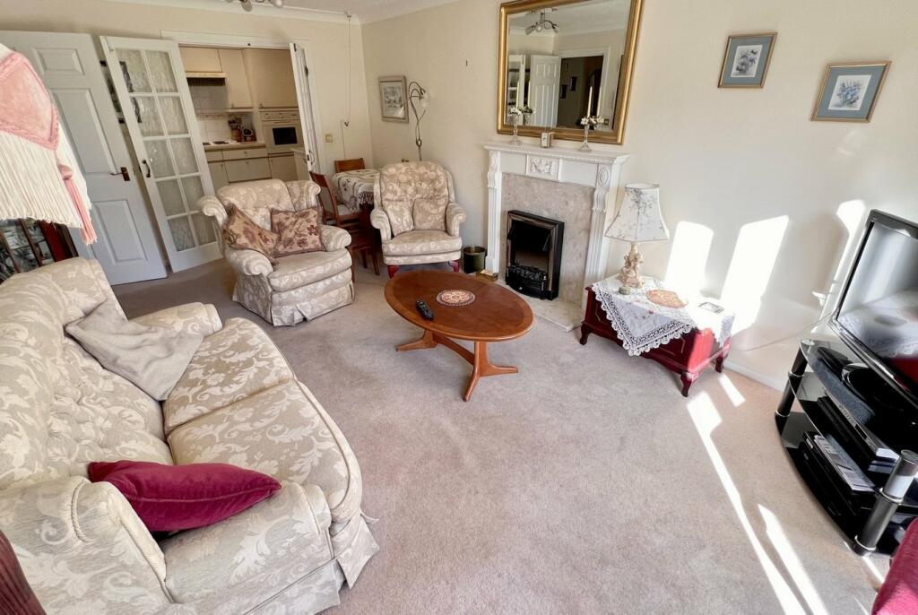 House in Ferndown - View 5
