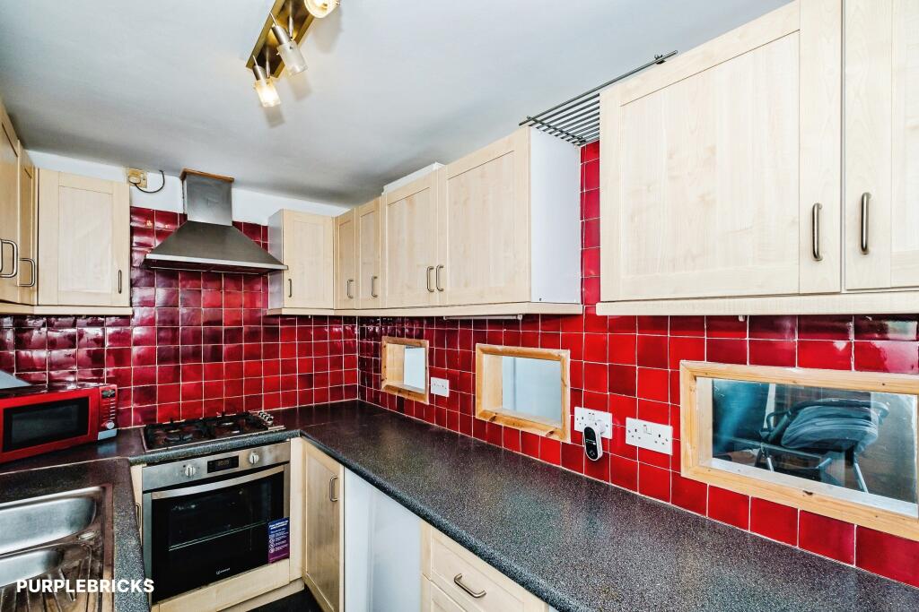 Apartment in Hove, Brunswick - View 4