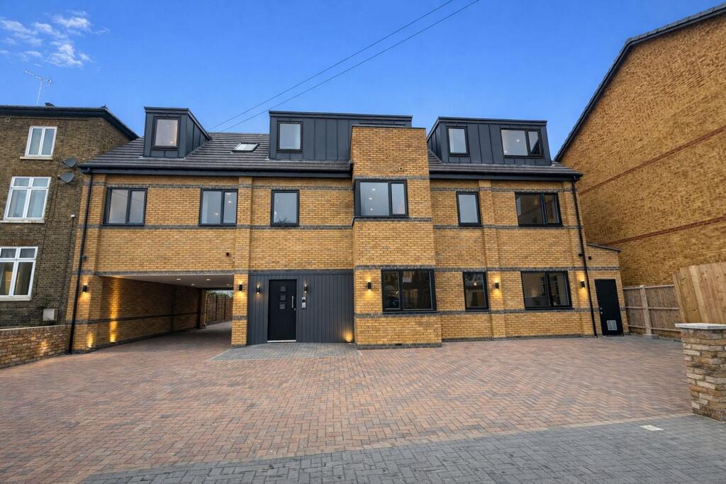 Main image of property: 82 London Road, Peterborough, PE2