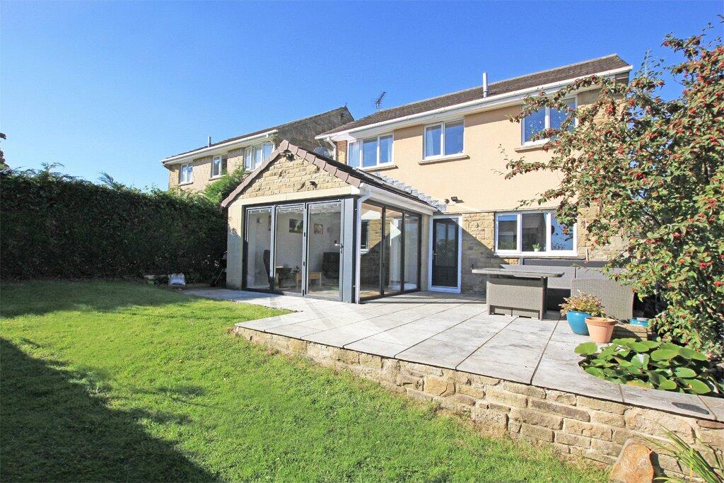 Main image of property: 7 Park Wood Drive, Skipton, BD23 1NG