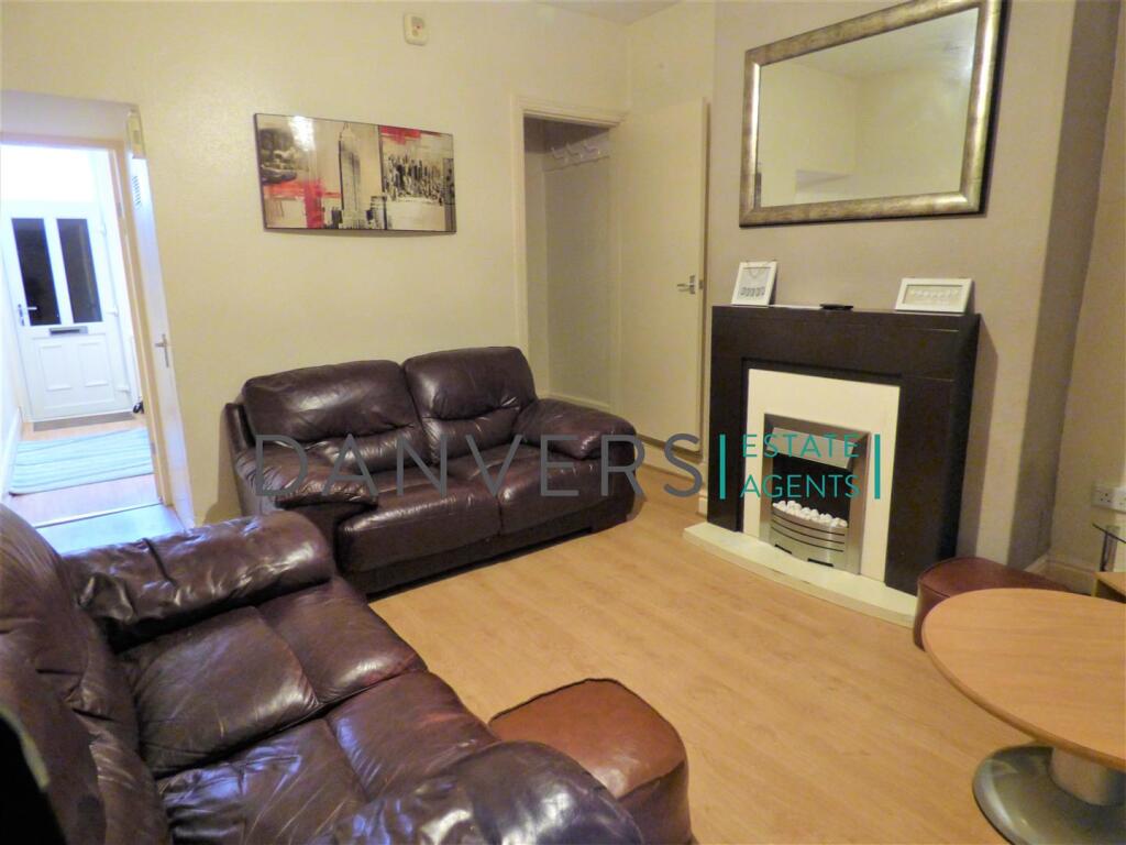 Main image of property: Clarendon Street, Leicester, LE2 7FG
