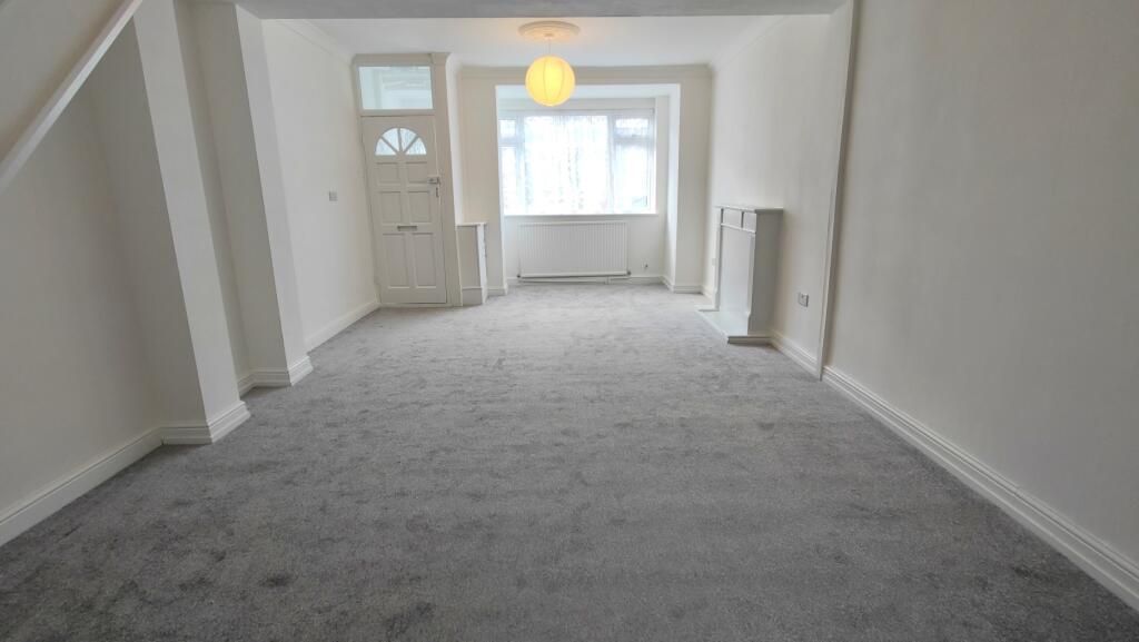 Napier Road, Northfleet, Gravesend, Kent, DA11 photo 2