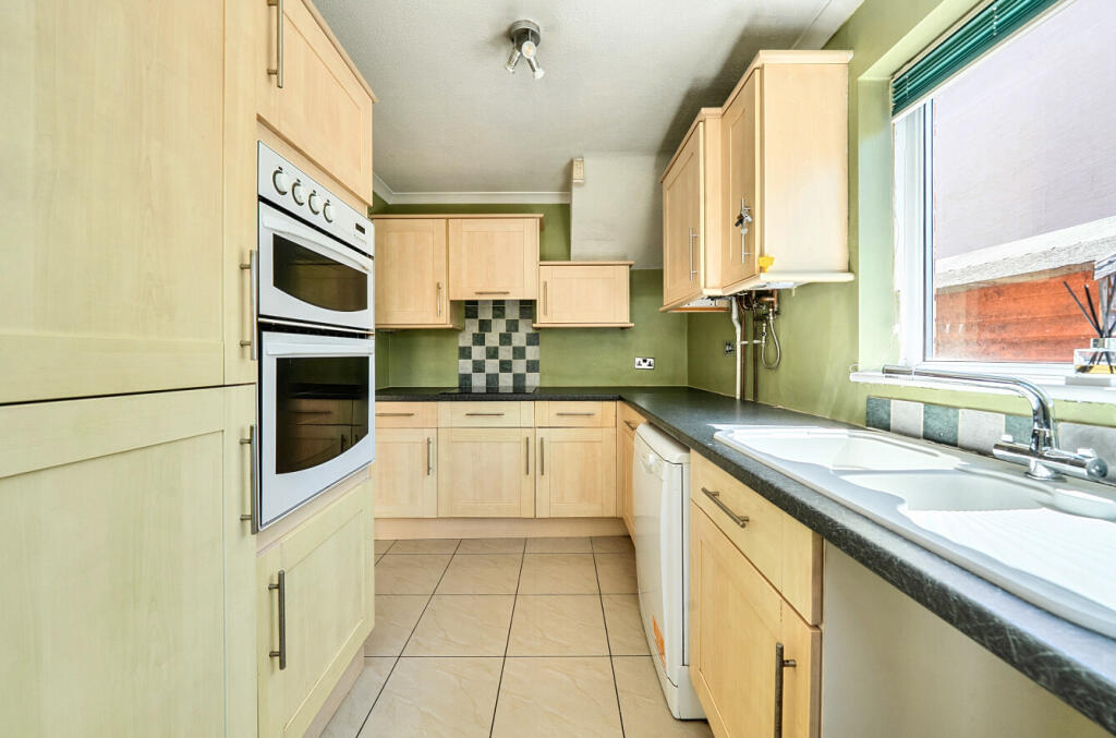 Trevose Way, Fareham, Hampshire, PO14 - View 4
