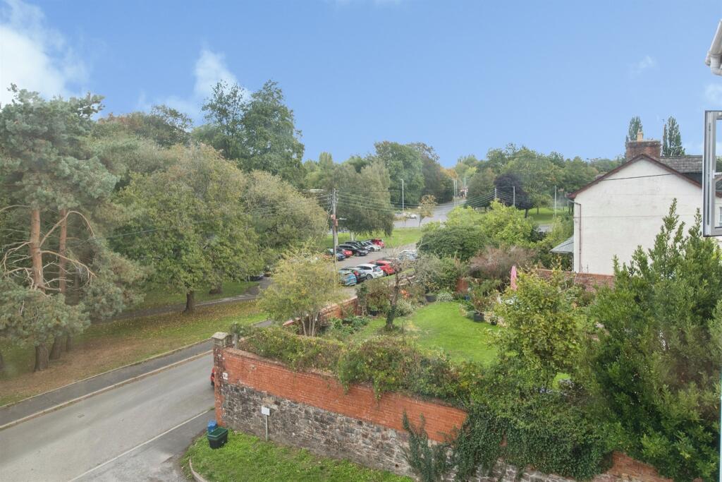 Apartment in Exeter - View 5