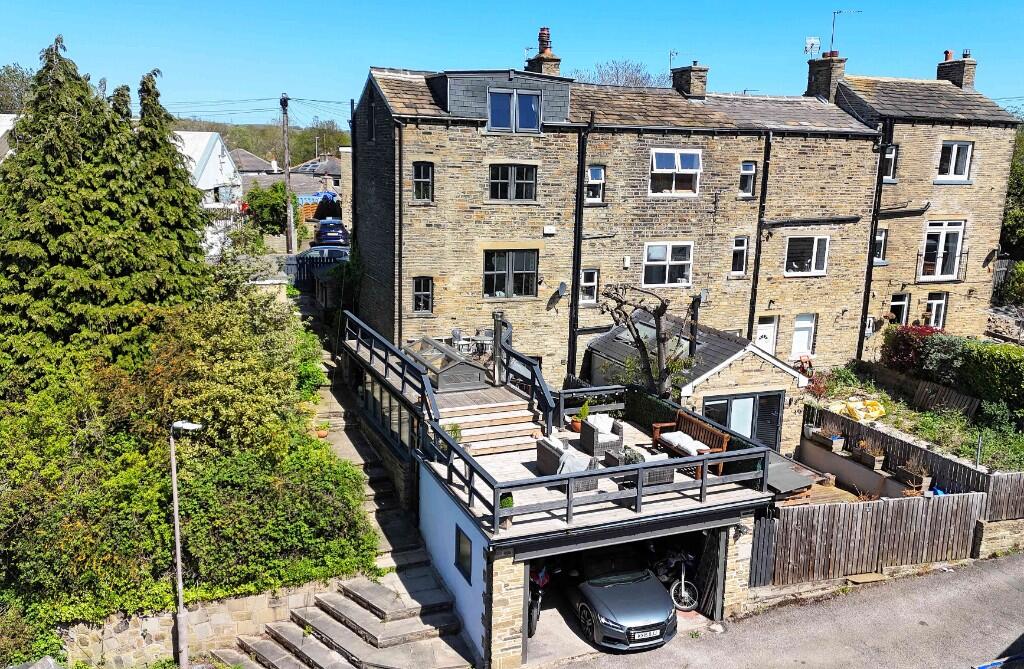 Main image of property: 33 Half House Lane, Hove Edge, HD6 2PH