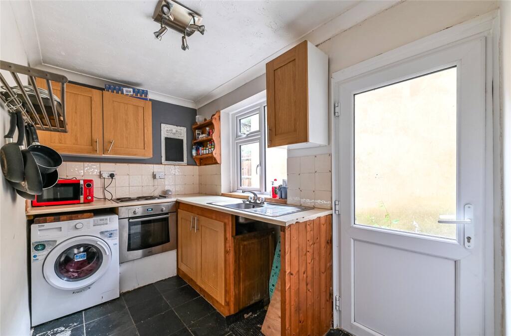 House in Maidstone, Kent - View 4