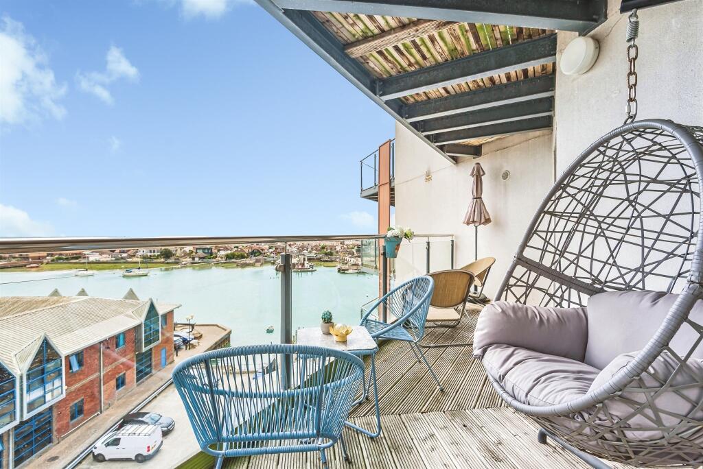 Main image of property: Brighton Road, Shoreham-By-Sea