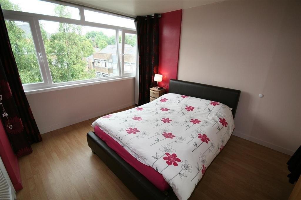 Apartment in Glasgow - View 5