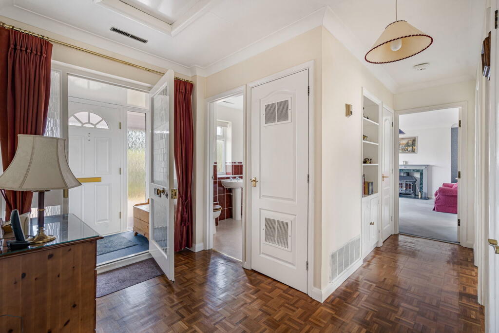 House in Kingston upon Thames - View 4