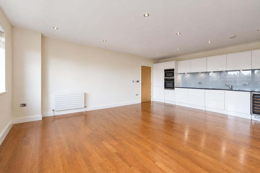 Apartment in London - More