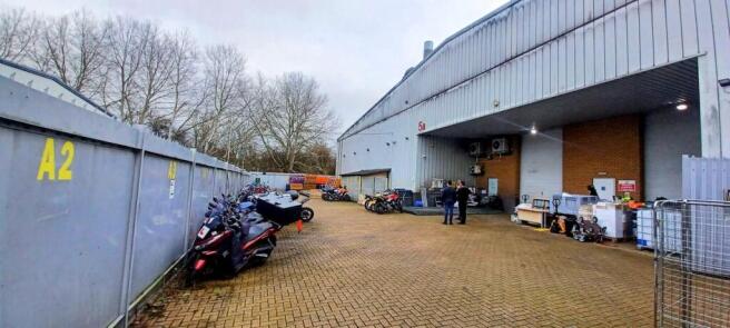 Unit 5, Alpha Way, Egham internal image, warehou