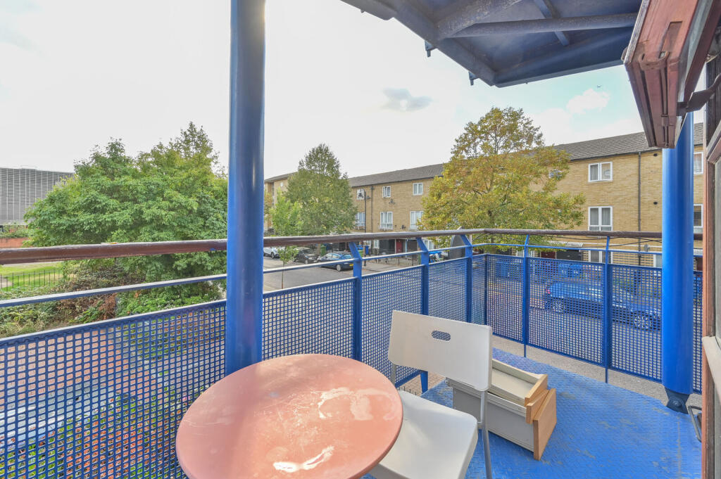 Apartment in London - View 4