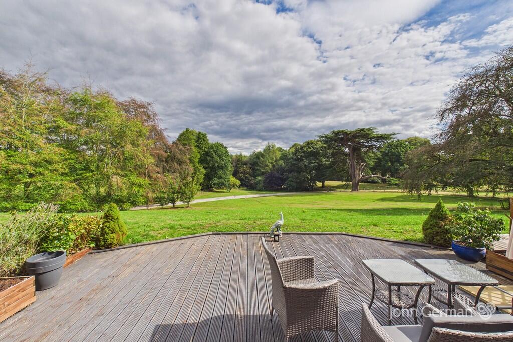 House in South Derbyshire, Bretby - View 4