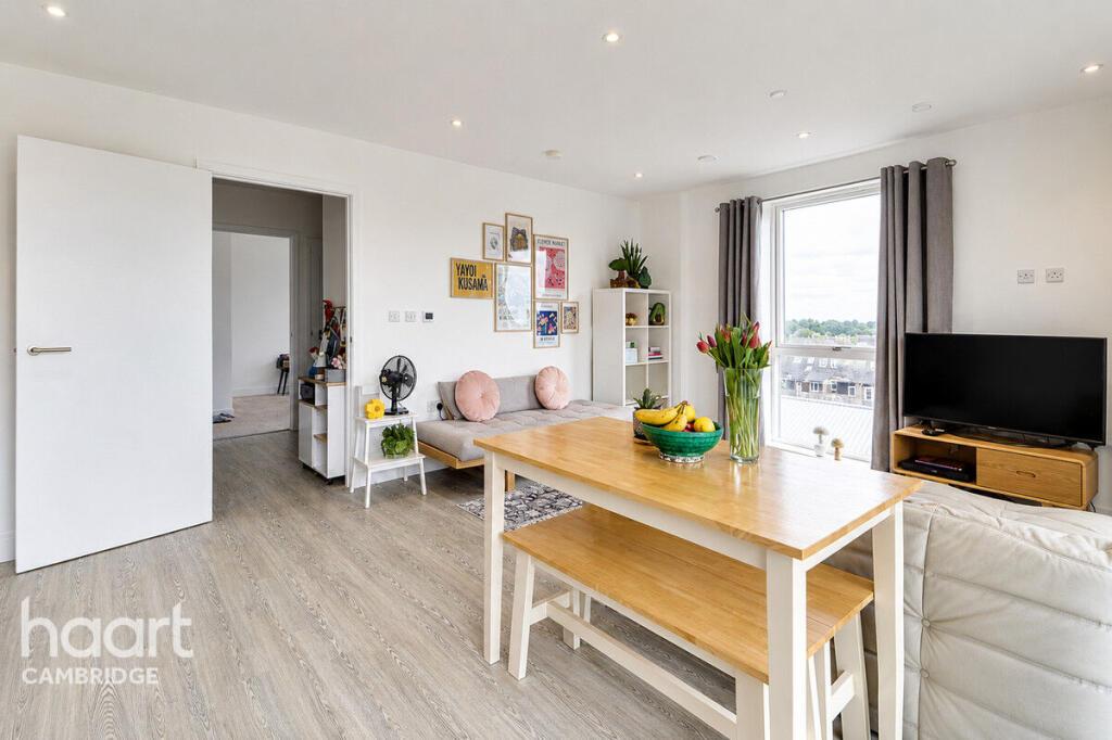 Apartment in Cambridge - View 4