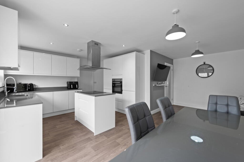 House in Barnsley, South Yorkshire - View 2