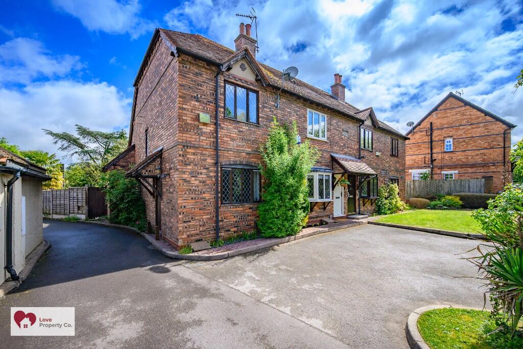 Main image of property: Warwick Road, Knowle, Solihull, B93 9LF
